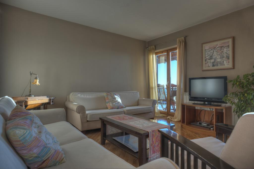 Guest House Zivkovic Свети Стефан Екстериор снимка