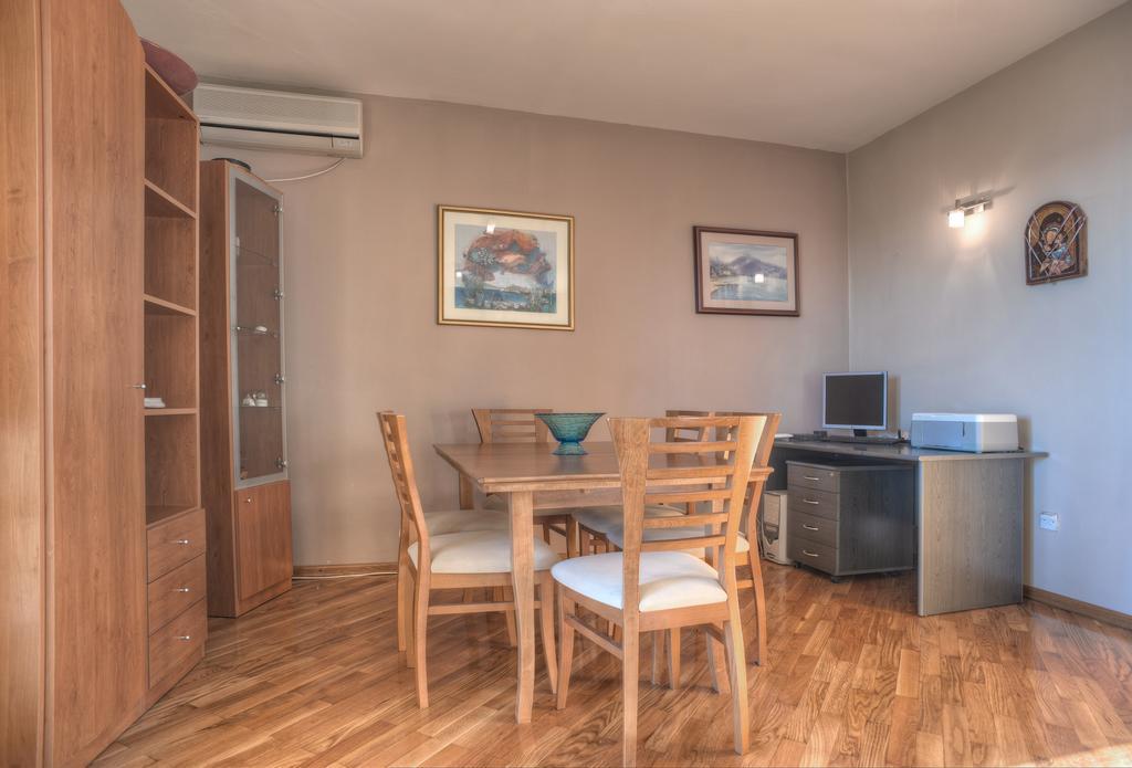 Guest House Zivkovic Свети Стефан Екстериор снимка