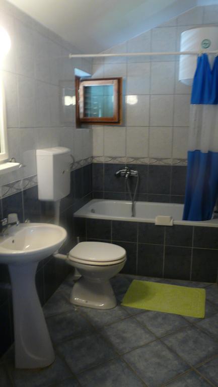 Guest House Zivkovic Свети Стефан Стая снимка