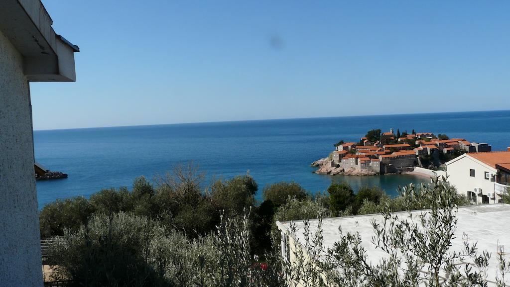 Guest House Zivkovic Свети Стефан Екстериор снимка